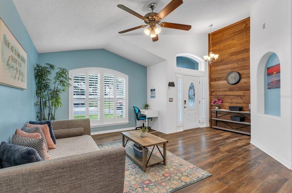 1541 Indian Oaks Trl, Kissimmee FL 34747-1951 exterior