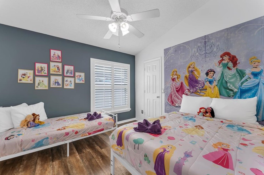 1541 Indian Oaks Trl, Kissimmee FL 34747-1951 exterior