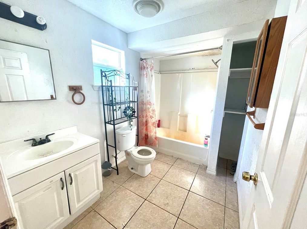 5075 Kaliga Dr, Saint Cloud FL  34771-7827 exterior
