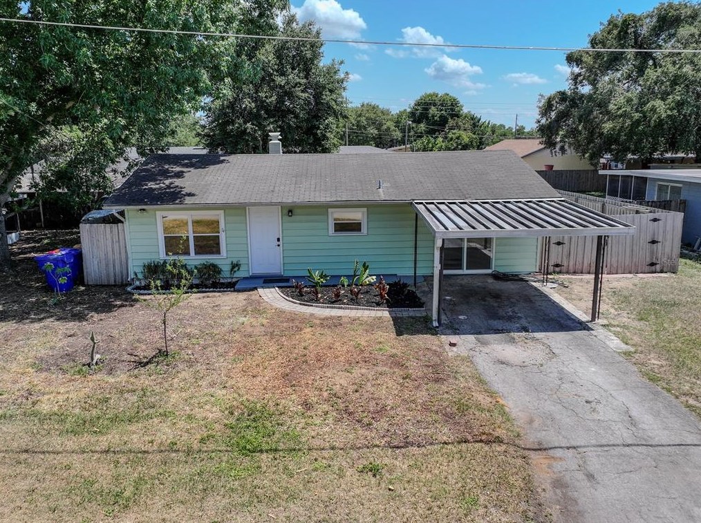 1208 Osceola Ave, Tavares, FL 32778-3431