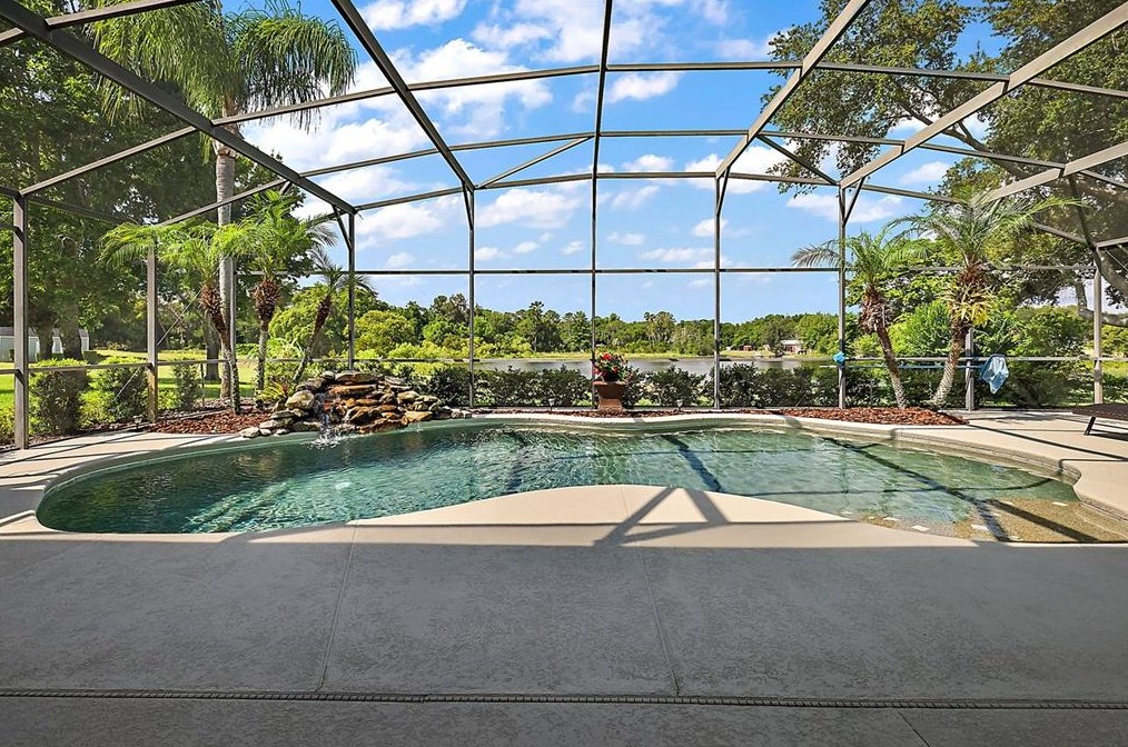 7654 Lake Angelina Dr, Mount Dora, FL 32757-7154