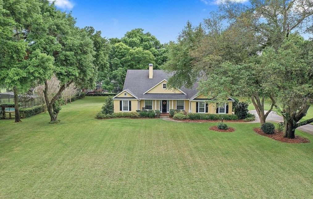 1317 Otters View Ct, Fruitland Park, FL 34731