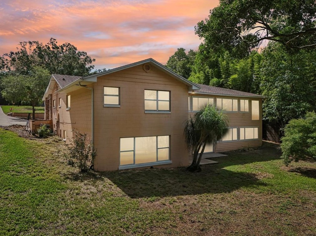124 Mileham Dr, Orlando, FL 32835-4419