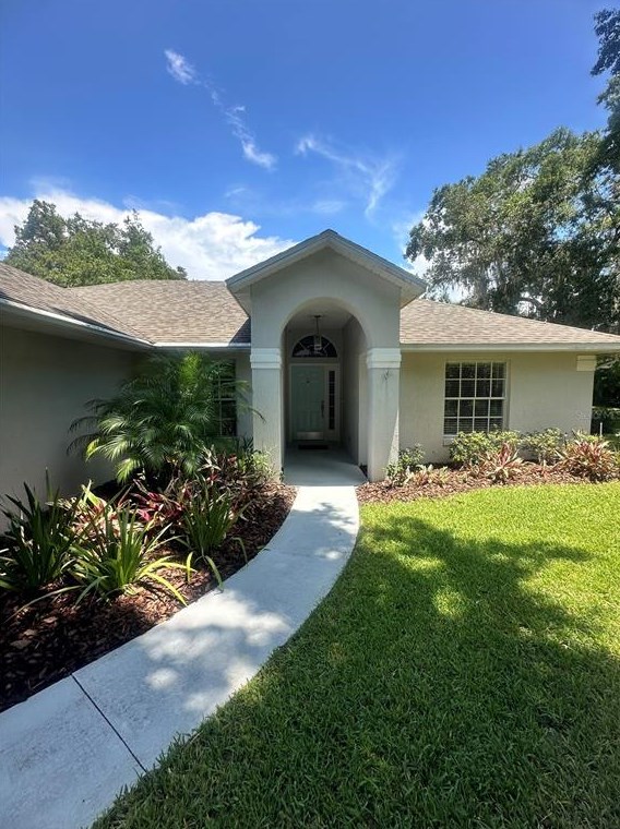 613 Huron Pl, Mount Dora, FL 32757
