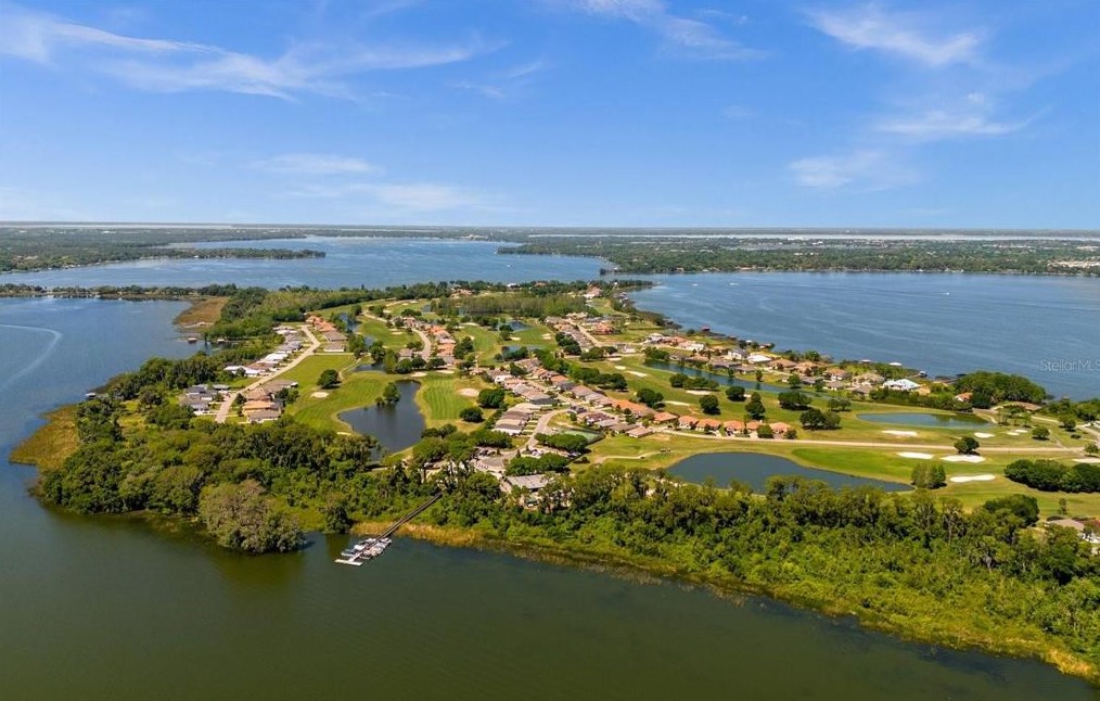 30502 Island Club Dr, Tavares, FL 32778