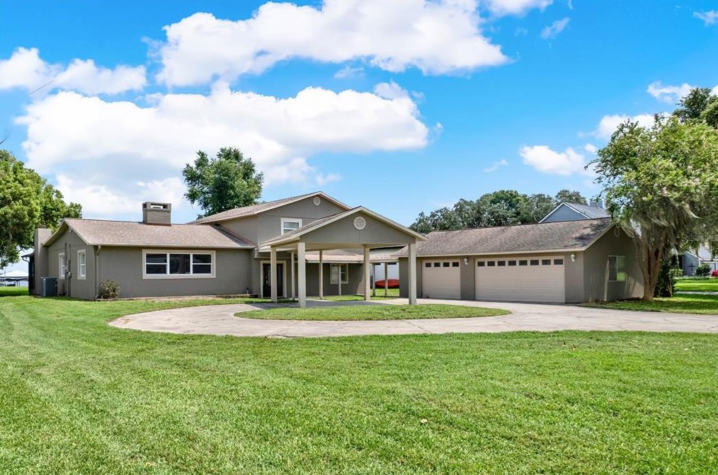 16421 E Shirley Shores Rd, Tavares, FL 32778