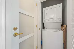 155 S Court Ave, Orlando, FL 32801 - Photo 20