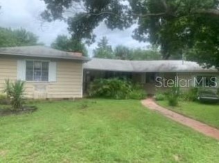905 W 11th Ave, Mount Dora, FL 32757