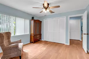 701 Clusterwood Dr, Yalaha, FL 34797 - Photo 16