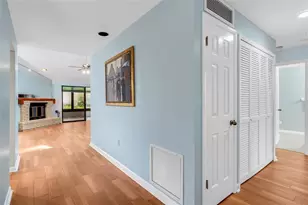 701 Clusterwood Dr, Yalaha, FL 34797 - Photo 6