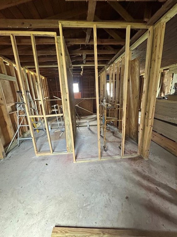 38835 Pine St, Umatilla, FL 32784