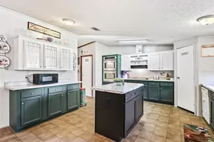 1151 Emma Ln, Leesburg, FL 34748 - Photo 10