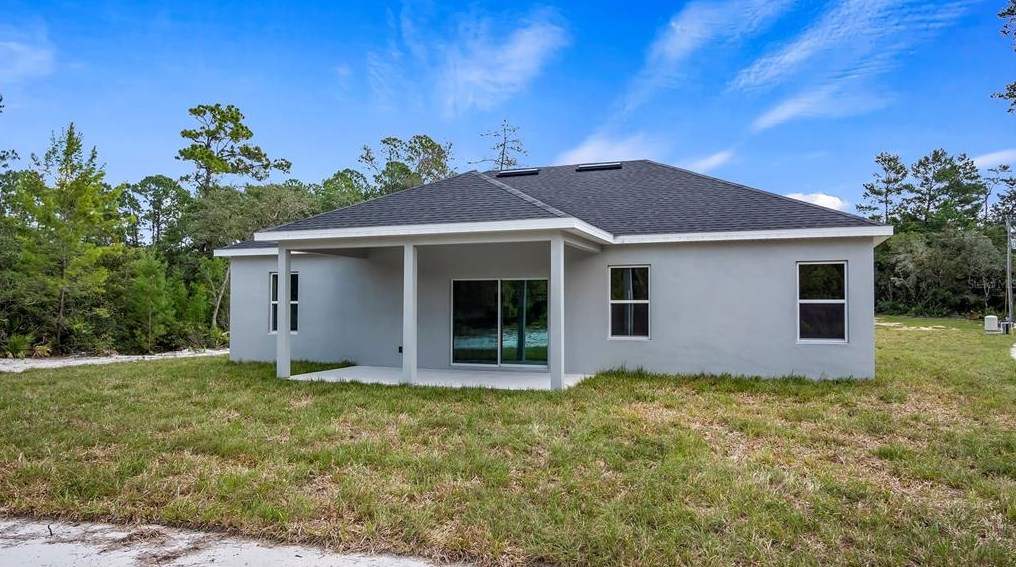 568 Ogden Ave, Umatilla, FL 32784