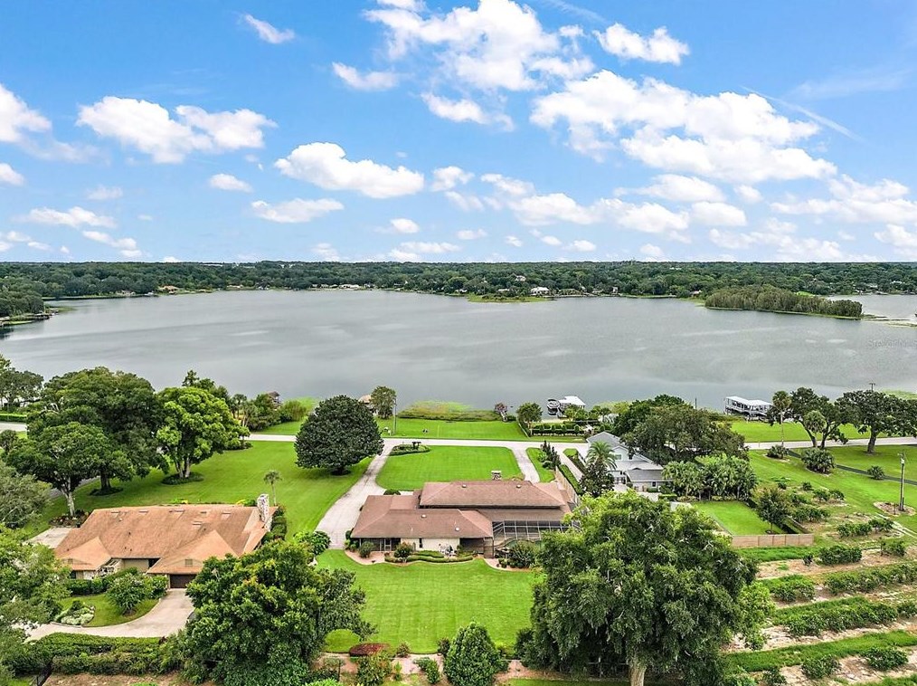 2405 Morningside Dr, Mount Dora, FL 32757