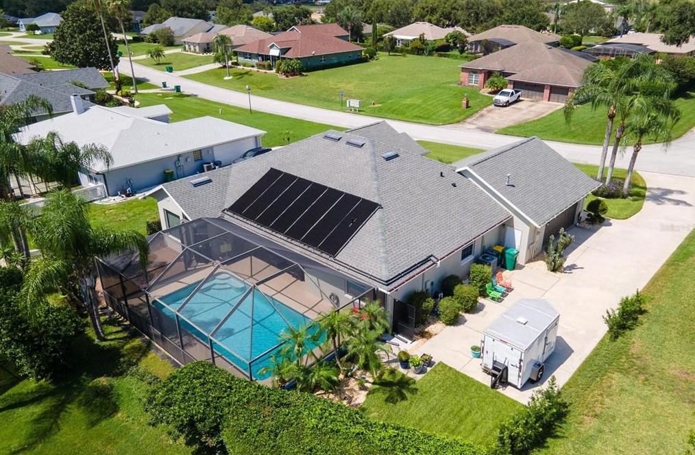 3521 Indian Trl, Eustis, FL 32726-2326