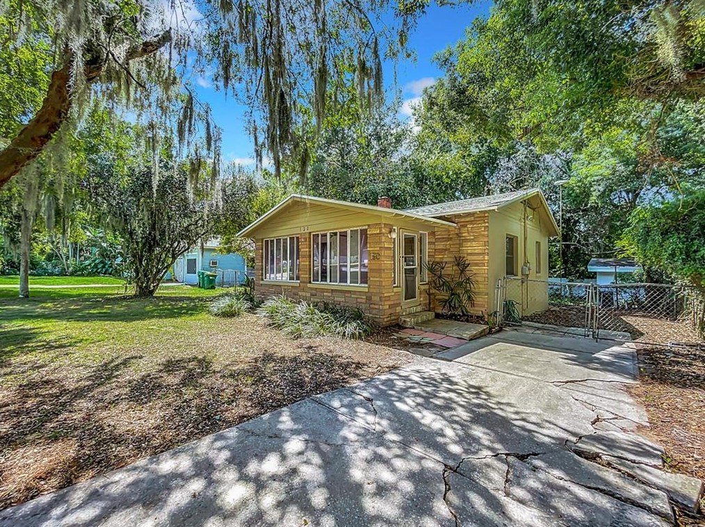 120 Grove St, Eustis, FL 32726-0034