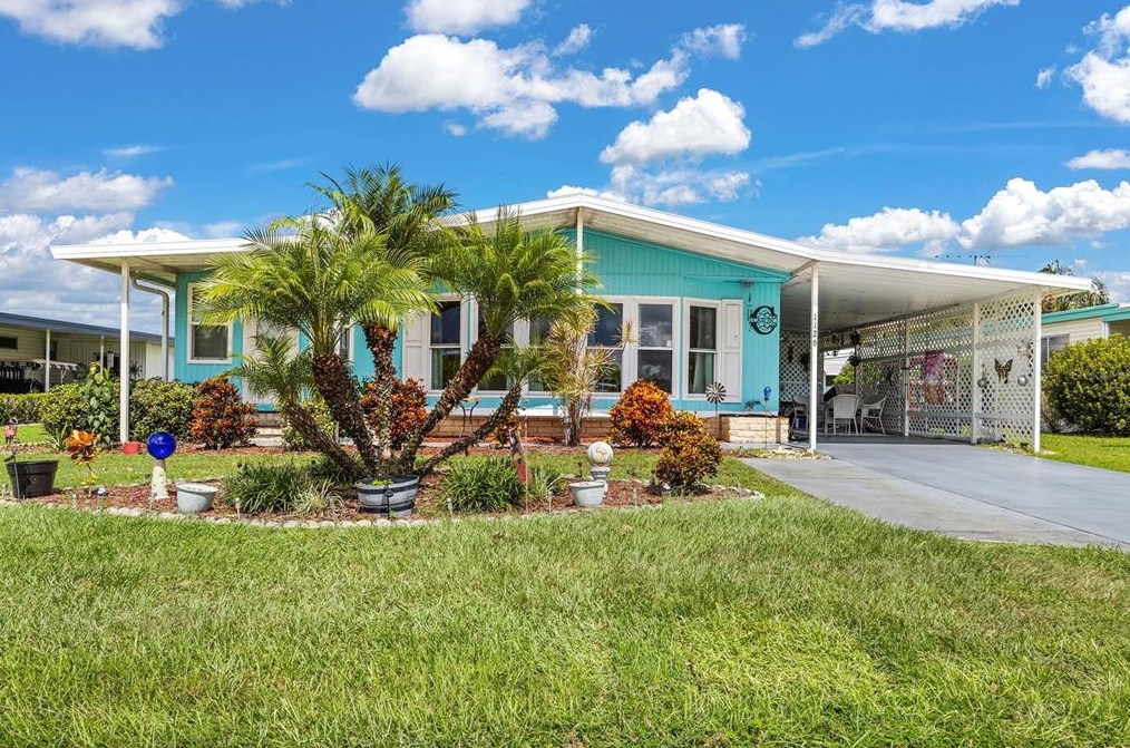 1126 Belmont Cir, Tavares, FL 32778