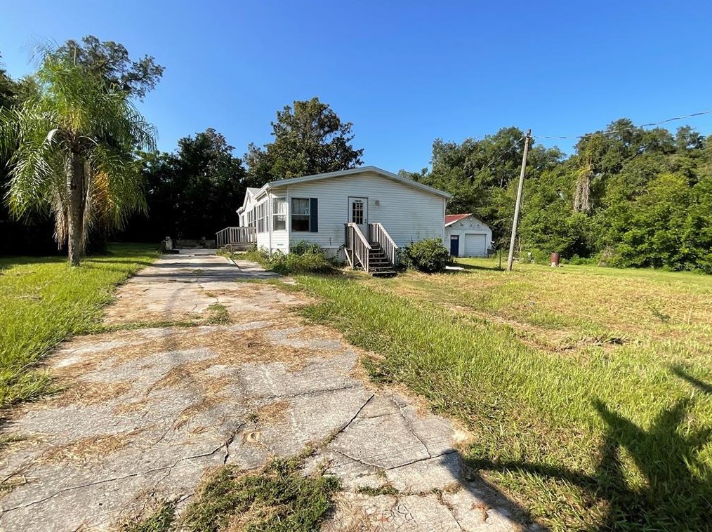 10680 Se 131 Pl, Ocklawaha, FL 32179