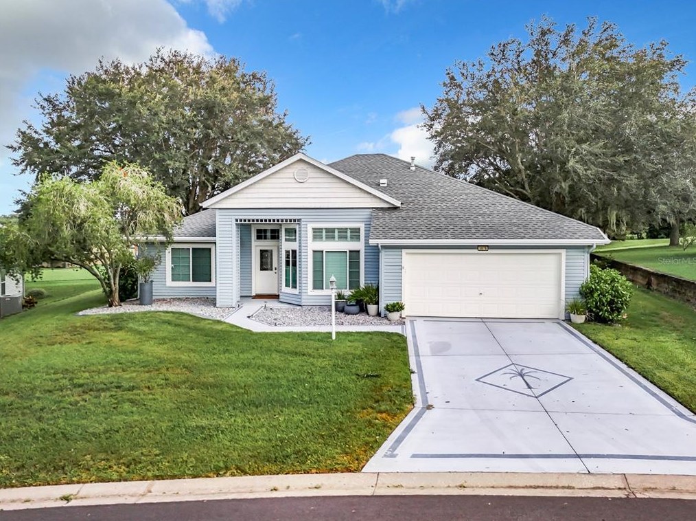 5676 Freeport Dr, Tavares, FL 32778-9230