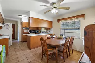 5011 Griffin View Dr, Lady Lake, FL 32159 - Photo 6