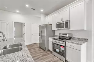 44 W Lynnhaven Pl, Citrus Springs, FL 34434 - Photo 10