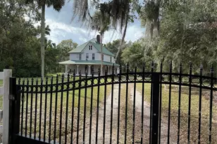 110 N Volusia Ave, Pierson, FL 32180 - Photo 2