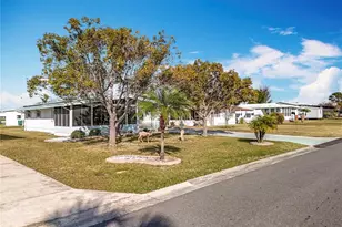 1026 Capella Dr, Tavares, FL 32778 - Photo 26