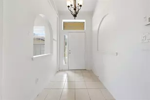 36341 Grand Island Oaks Cir, Grand Island, FL 32735 - Photo 2