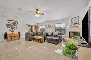 36341 Grand Island Oaks Cir, Grand Island, FL 32735 - Photo 6
