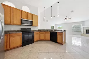 36341 Grand Island Oaks Cir, Grand Island, FL 32735 - Photo 12