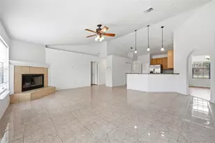 36341 Grand Island Oaks Cir, Grand Island, FL 32735 - Photo 10