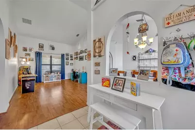 36341 Grand Island Oaks Circle, Grand Island, FL 32735 - Photo 2