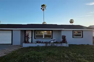 4020 Headsail Dr, New Port Richey, FL 34652 - Photo 2