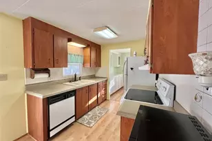 169 Bougainvillea Dr, Leesburg, FL 34748 - Photo 22