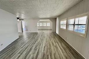 149 Royal Palm Dr, Leesburg, FL 34748 - Photo 14