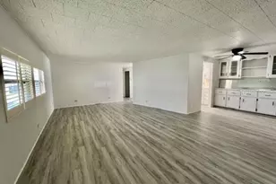 149 Royal Palm Dr, Leesburg, FL 34748 - Photo 4