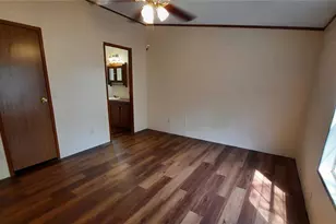 24070 NE 152nd Ln, Salt Springs, FL 32134 - Photo 12