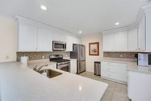 16865 SE 94th Sunnybrook Cir, The Villages, FL 32162 - Photo 12