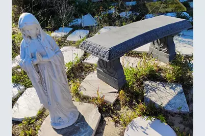 S Lake Hiawatha Drive, Lady Lake, FL 32159 - Photo 12