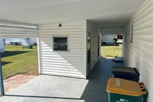 1129 Elkhart Cir, Tavares, FL 32778 - Photo 10