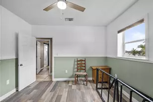 31400 Saunders Dr, Tavares, FL 32778 - Photo 20