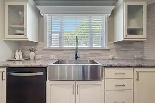 1116 Elkhart Cir, Tavares, FL 32778 - Photo 14