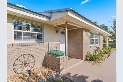 2376 Cr 444, Lake Panasoffkee, FL 33538 - Photo 10