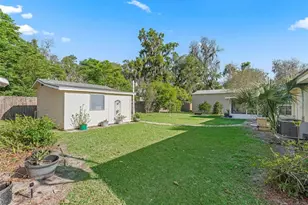 2376 Cr 444, Lake Panasoffkee, FL 33538 - Photo 46