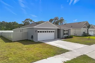 1828 Henin Cir, Tavares, FL 32778 - Photo 2