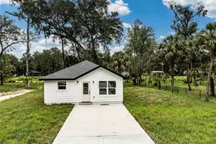 2399 Cr 423, Lake Panasoffkee, FL 33538 - Photo 2