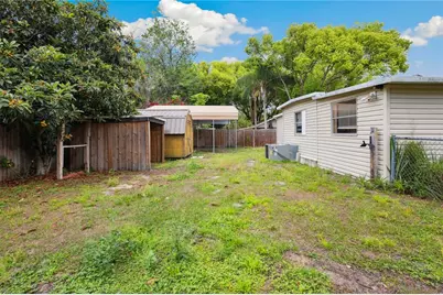 2072 NW 10th Terrace, Lake Panasoffkee, FL 33538 - Photo 10