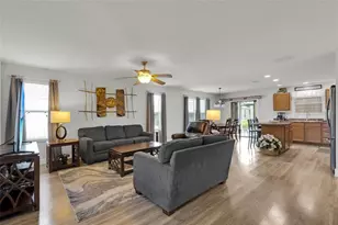3203 Islawild Way, The Villages, FL 32163 - Photo 6