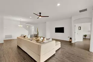 533 Avila Pl, Howey in the Hills, FL 34737 - Photo 10