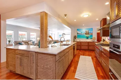 910 Locust Street, New Smyrna Beach, FL 32169 - Photo 10